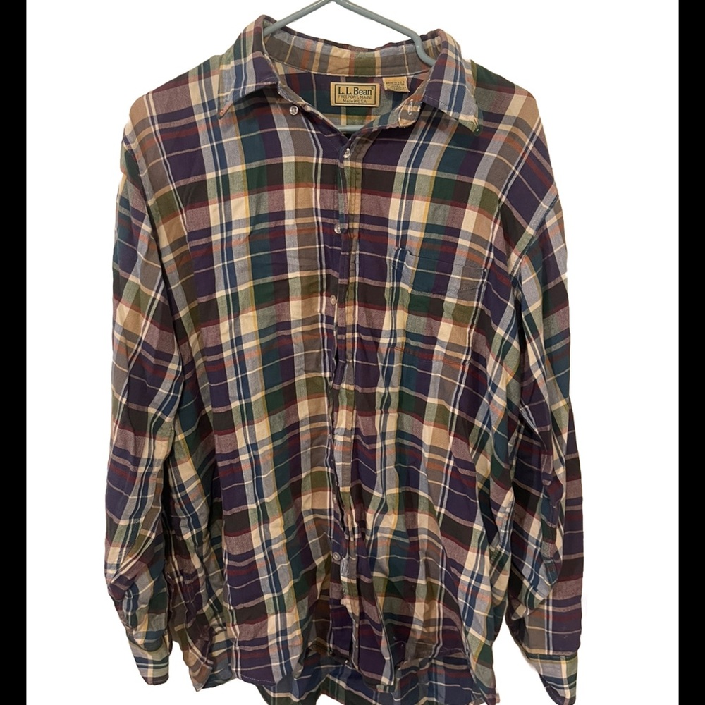 L. L. Bean. Long Sleeve Button Down Shirt For Men. Size: L